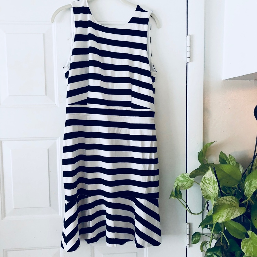 Banana Republic stripped black white dress s12